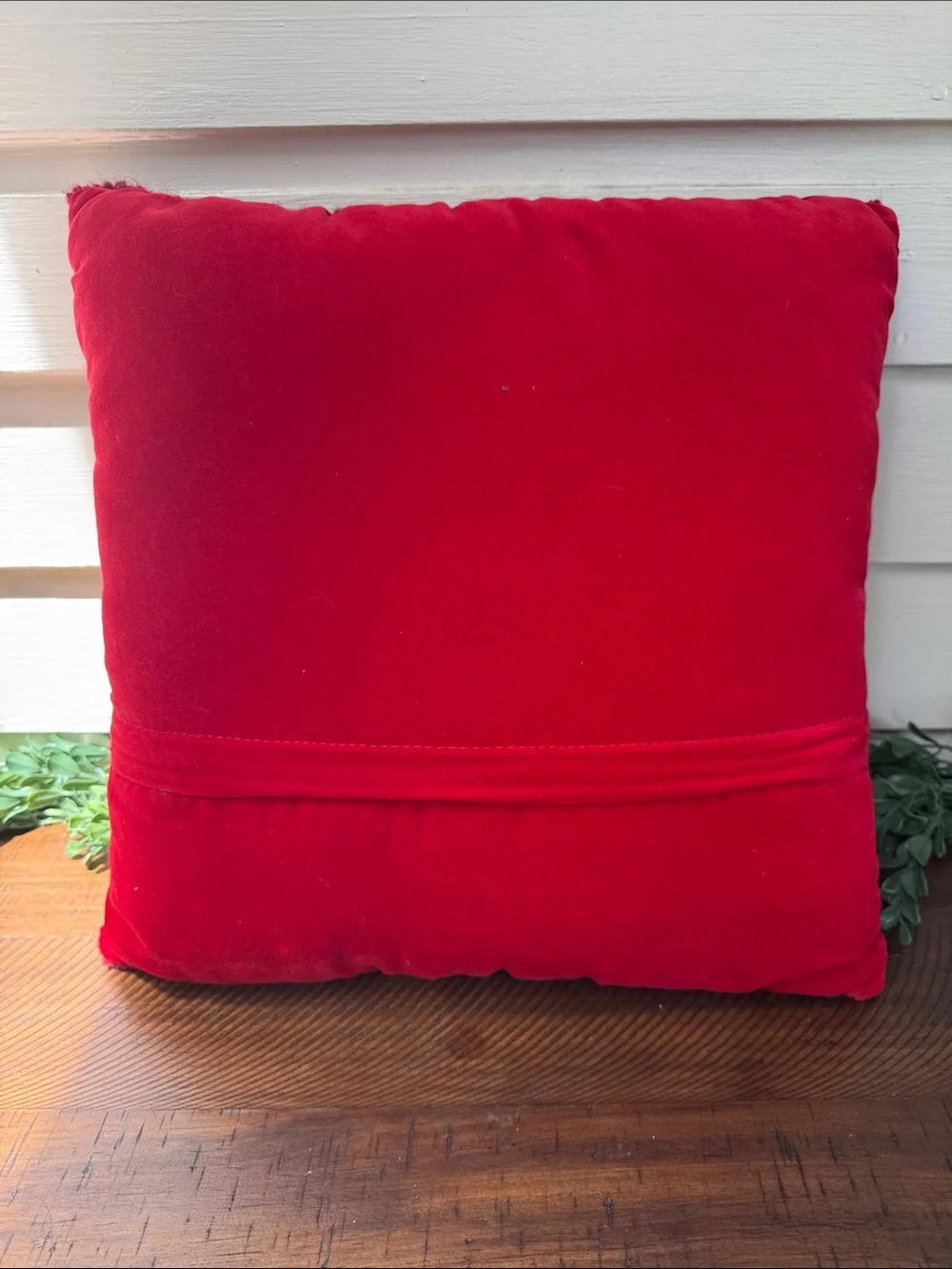 Vintage Holiday Red Snowflake Decorative Throw Pillow